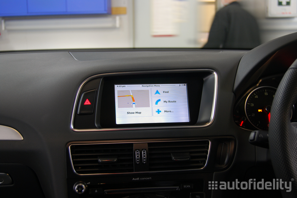 Touchscreen Integrated Satellite Navigation System for Audi A4 8K 1