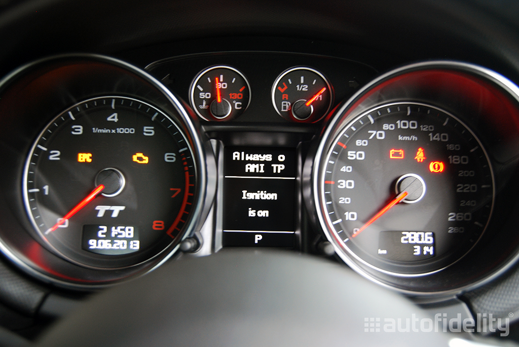 Audi Music Interface (AMI) with iPodiPhone Connection for Audi RNS-E For Audi TT 8J  1