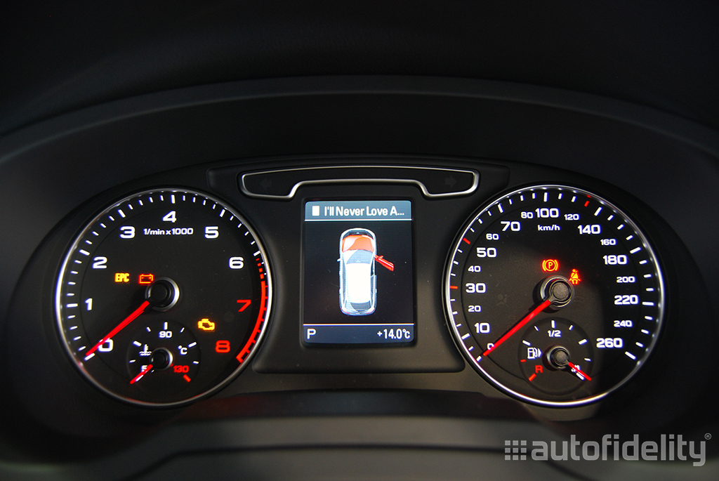 Audi Music Interface with iPod Cable for 3G MMI Vehicles For Audi Q3 8U 1