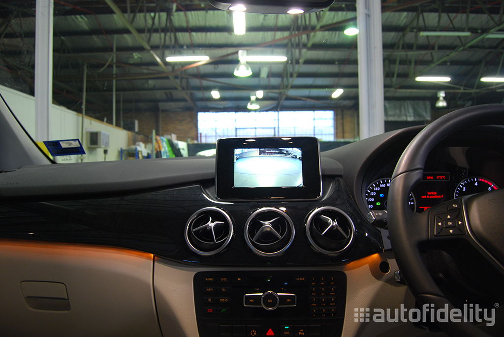 Integrated Rear View Camera System for Mercedes Benz B Class W245 1