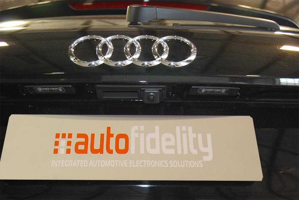 Integrated Rear View (Reversing) Camera System For Audi A5 8T 1