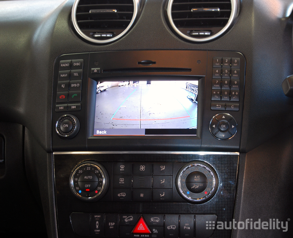 Mercedes Benz M-Class W164 Integrated Rear View (Reversing) Camera System 1