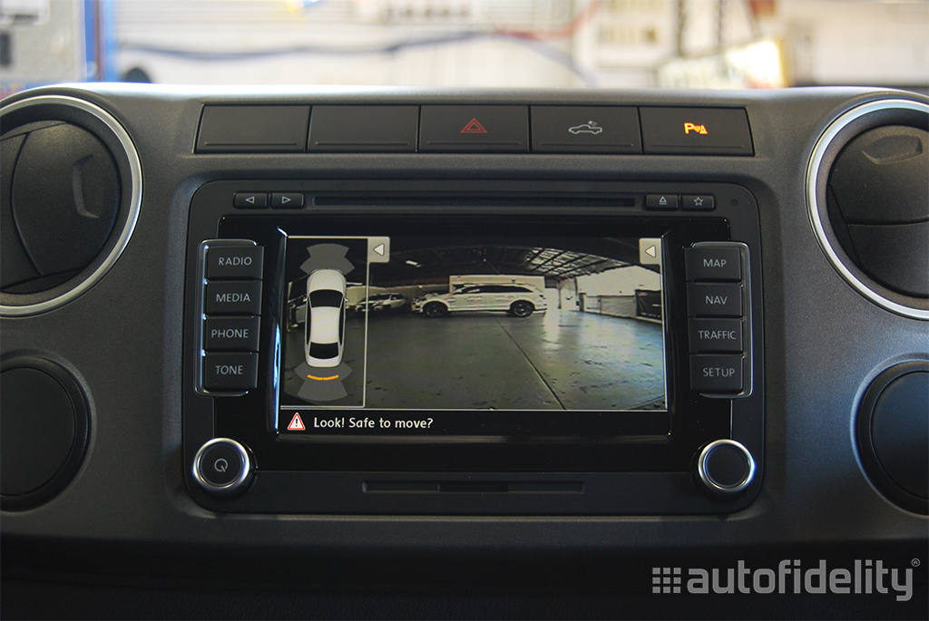 RNS 510 Touchscreen Integrated Navigation System + Integrated Rear View (Reversing) Camera System for Volkswagen Amarok (2H) 1