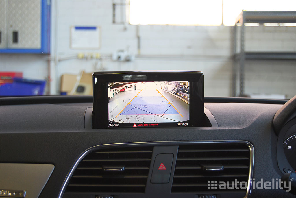 Touchscreen Integrated Navigation System + Rear View (Reversing) Camera System for Audi Q3 8U 1