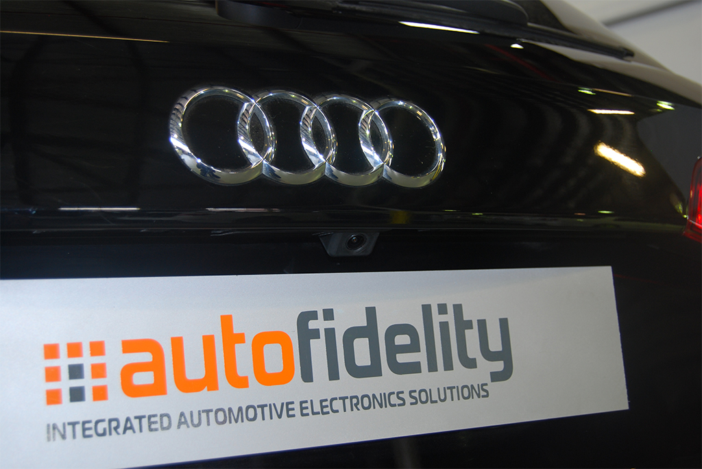 MMI 3G+ with MMI Touch Factory Navigation + Integrated Rear View Camera System for Audi A3 8V 2