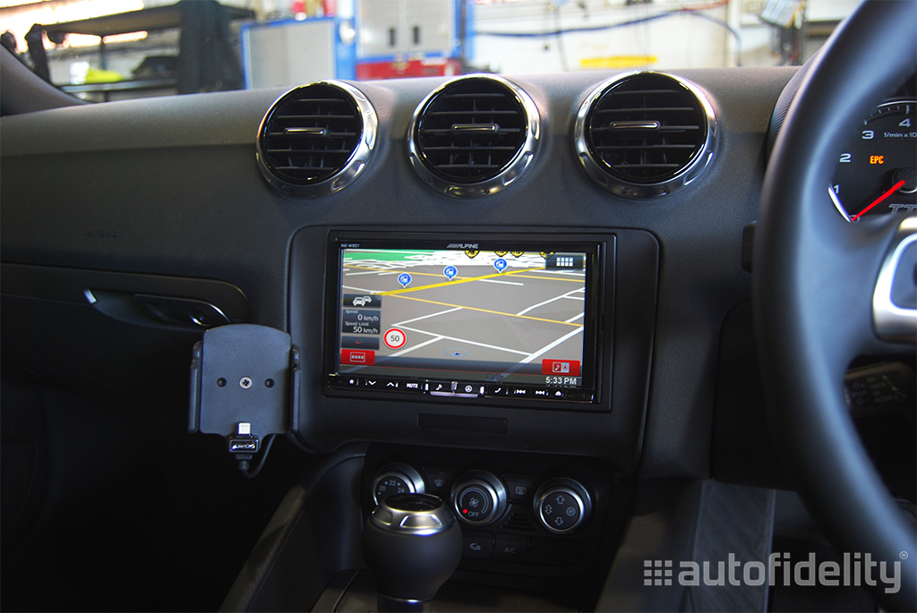 Alpine INE-W957 7 Inch Integrated Touchscreen Navigation and Rear View Camera System for Audi TT 8J 1