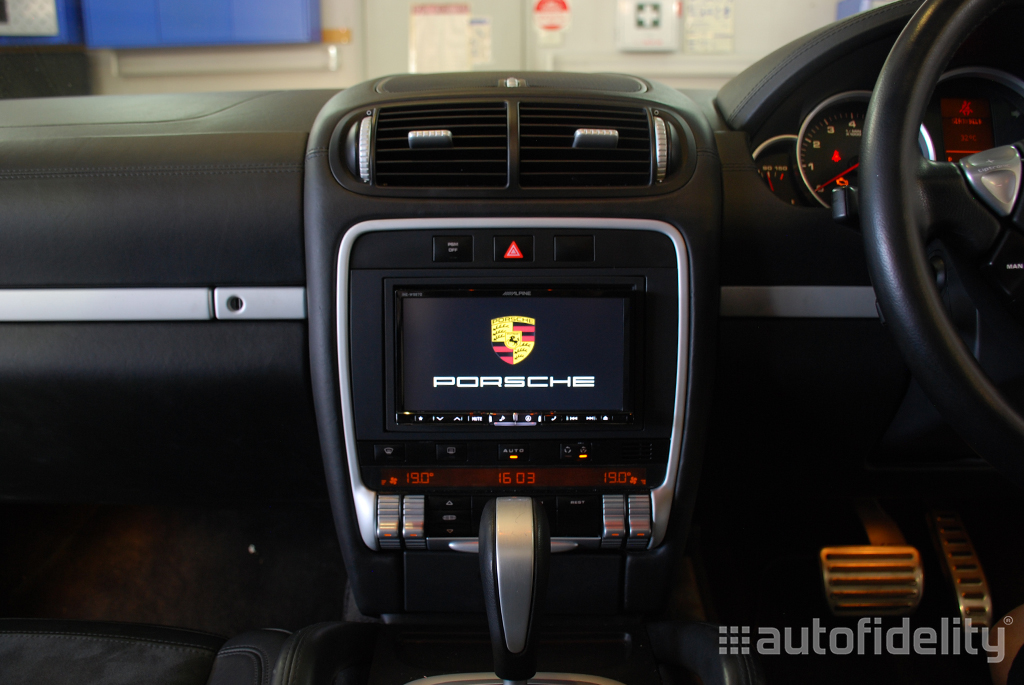 Alpine INE-W987D 7 Inch Integrated Touchscreen Satellite Navigation and Rear Camera System with DAB Plus Digital Radio for Porsche Cayenne 1