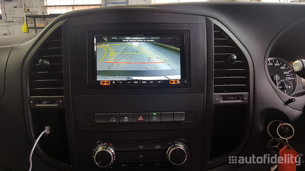 Alpine INE-W977A 7' Touchscreen Navigation with Android Auto and Apple CarPlay - Image 6