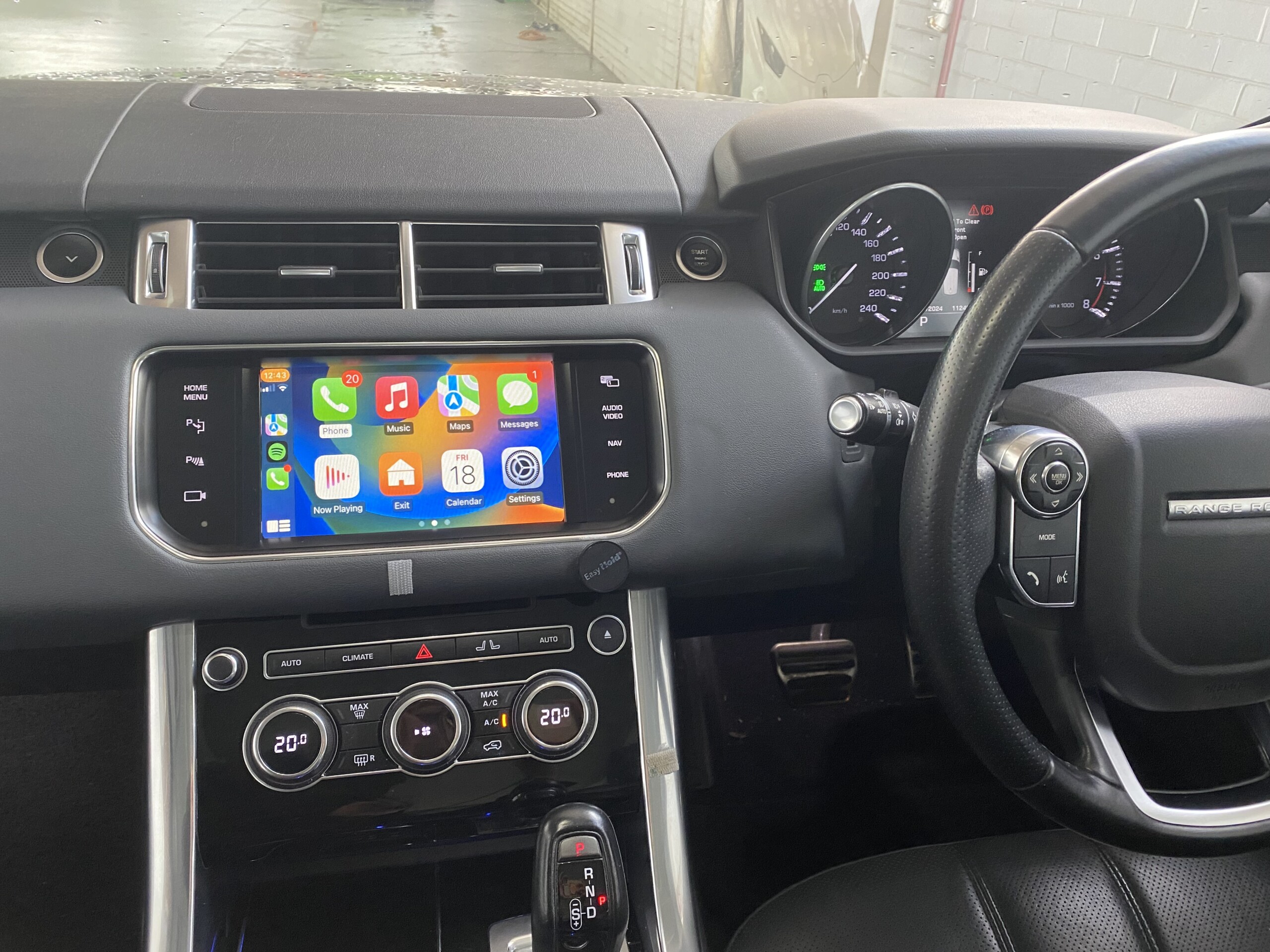 Autofidelity’s Wireless Apple CarPlay for Land Rover Range Rover (Bosch) - Image 6